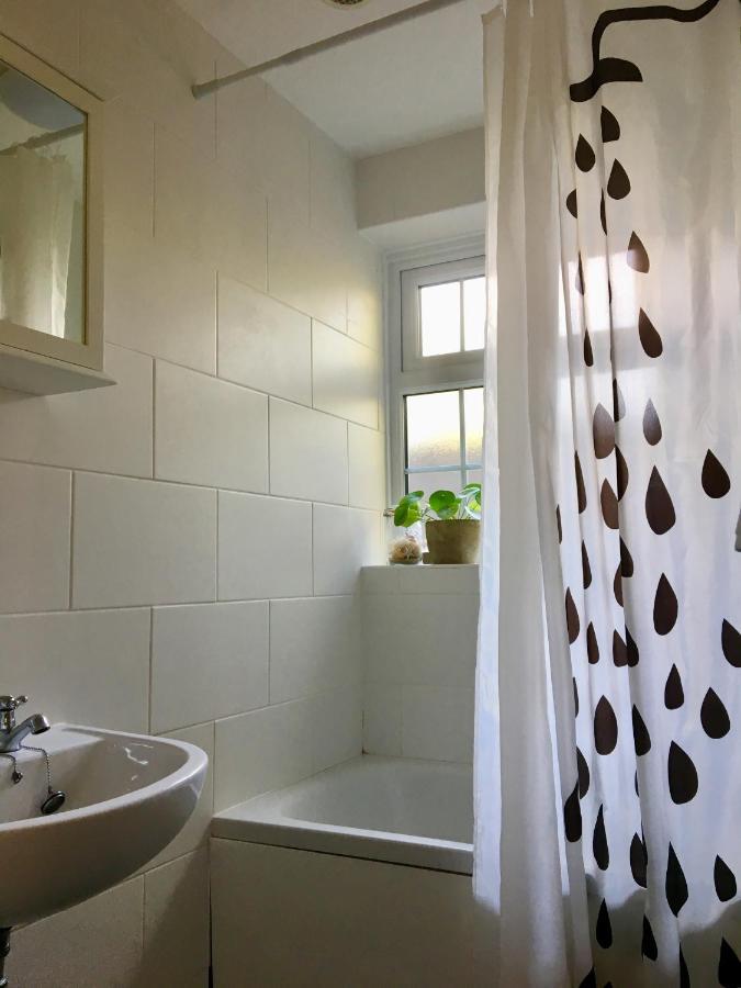 Bodriggy Barn Holiday Cottage Near St Ives Hayle Exteriör bild