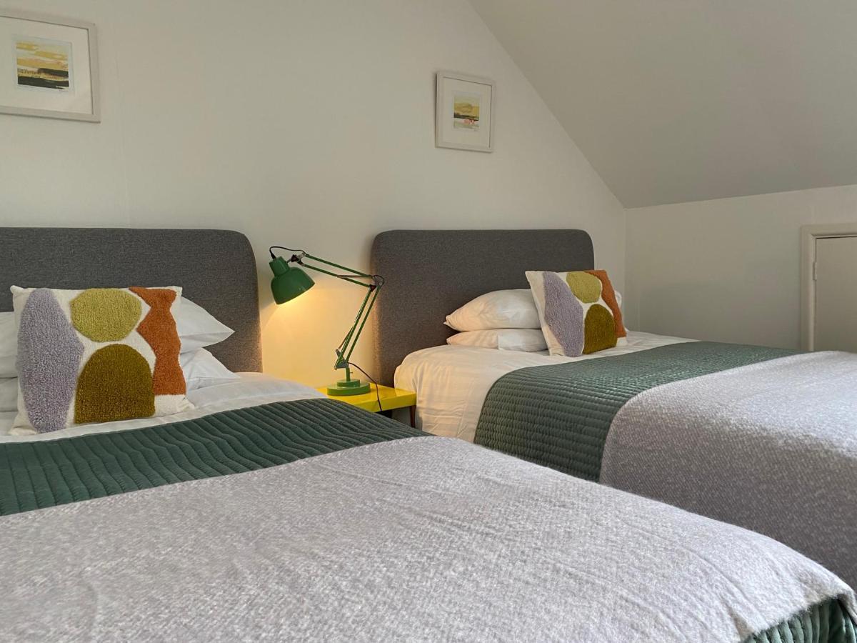 Bodriggy Barn Holiday Cottage Near St Ives Hayle Exteriör bild